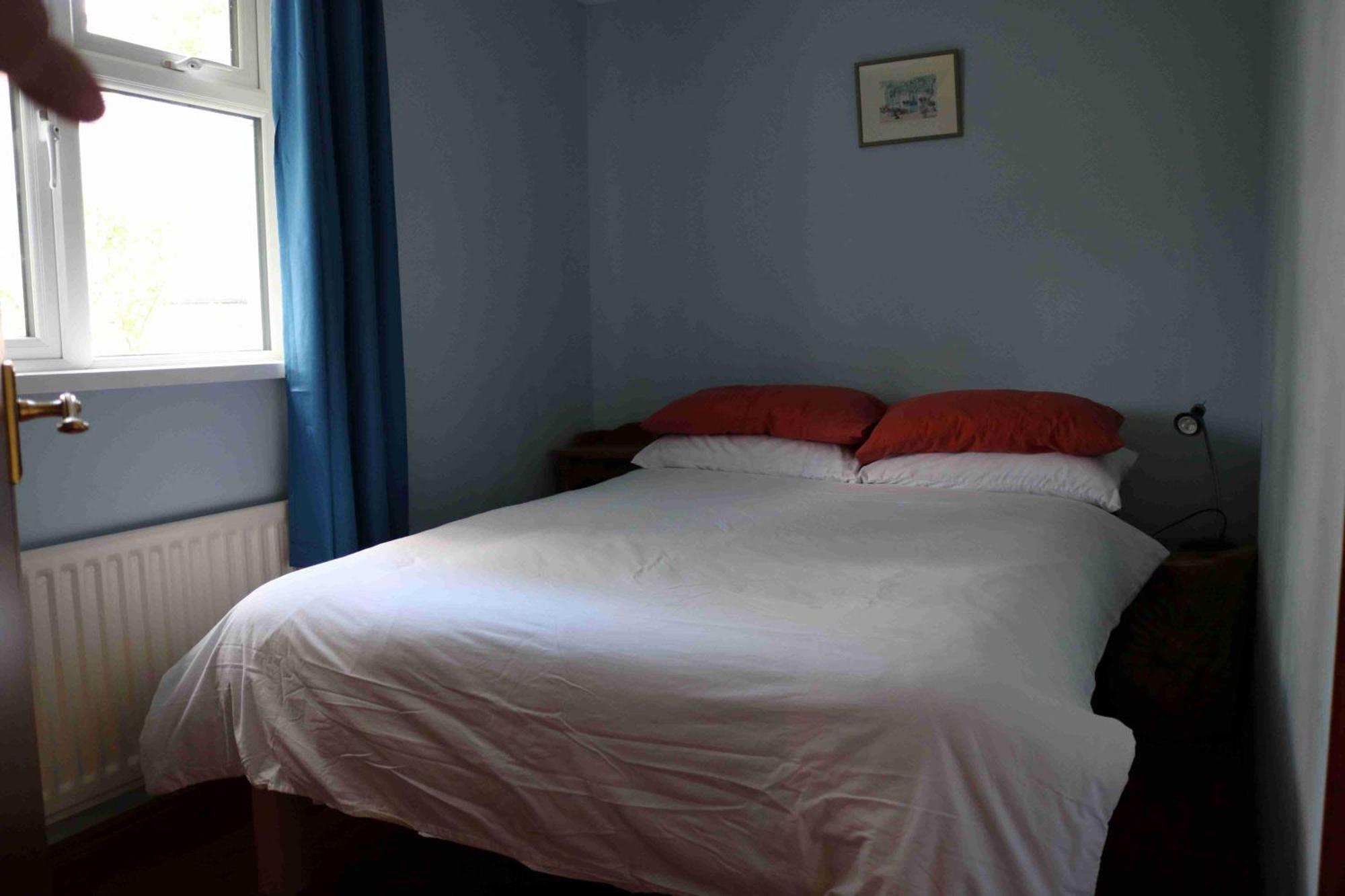 Cottage, Ireland, Includes Continental Breakfast Кушендолл Экстерьер фото