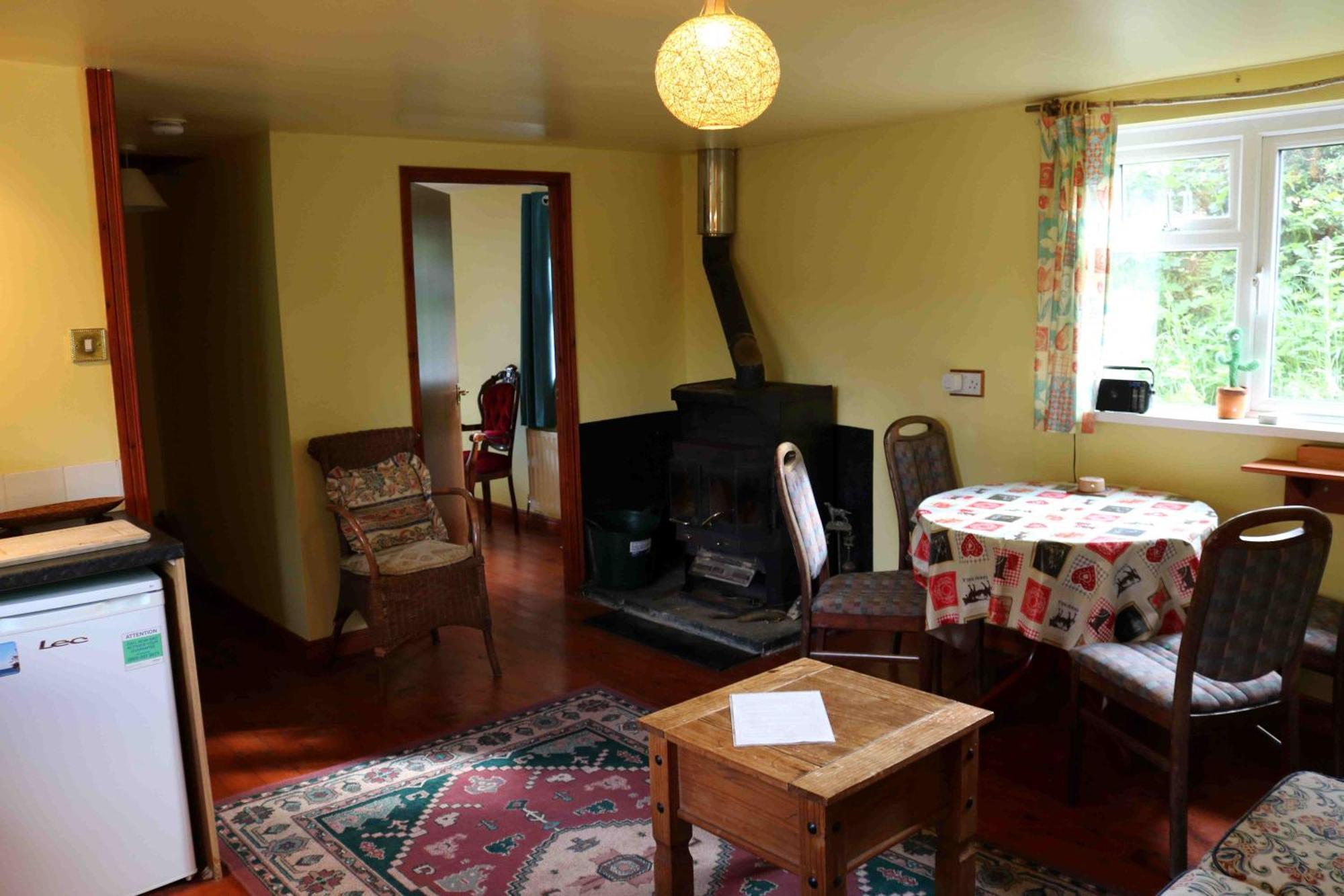 Cottage, Ireland, Includes Continental Breakfast Кушендолл Экстерьер фото